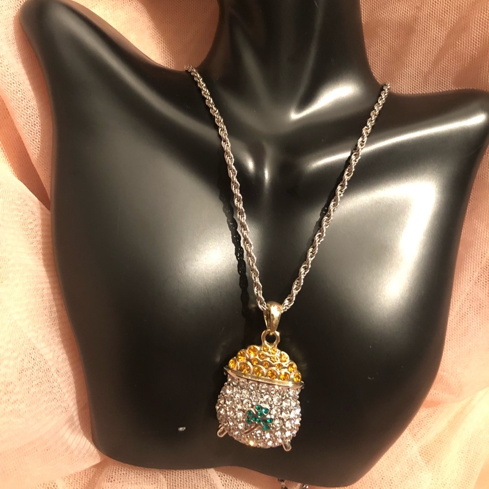 Fashion jewelry